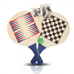 זוג מטקות עם משחק שחמט, שש- בש ודמקה